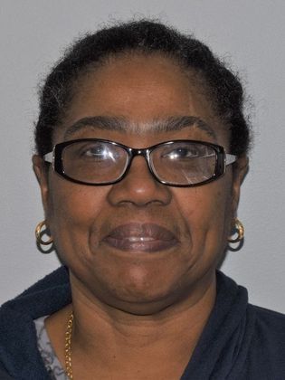 Prettau Zirconia Implant Bridge: Darlene - Before