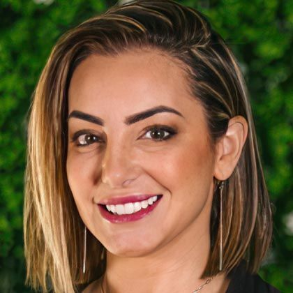 Minimal Prep Porcelain Veneers Kristin - After