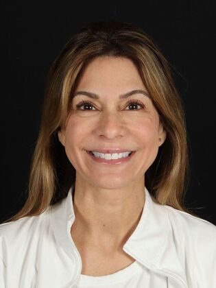 Porcelain Veneers Maritza - Before