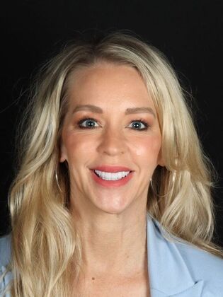 Porcelain Veneers RoseAnne - After