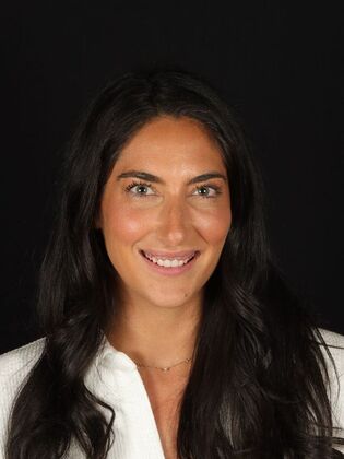 Porcelain Veneers: Kara - Before