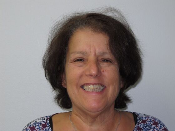 Cosmetic Crowns Ten Upper Cosmetic Crowns for a Fuller, Brighter Smile - Before